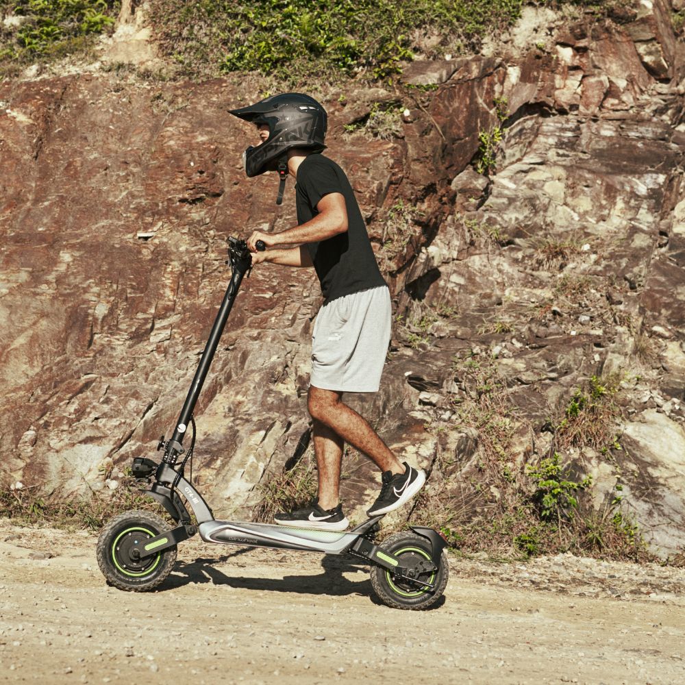 GT4 Trottinette électrique tout-terrain à double moteur 2400W - Image 15